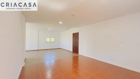 Moradia T2 para Venda em Queirã