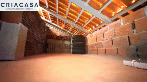 Moradia T2 para Venda em Queirã