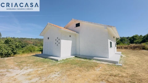 Moradia T2 para Venda em Queirã