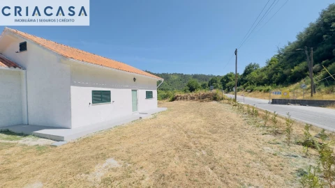Moradia T2 para Venda em Queirã