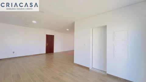 Moradia T2 para Venda em Queirã