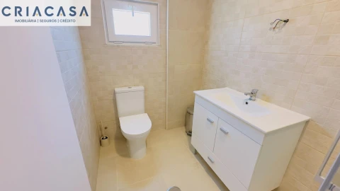 Moradia T2 para Venda em Queirã