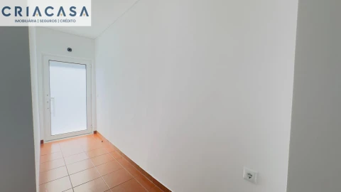 Moradia T2 para Venda em Queirã