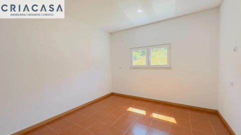 Moradia T2 para Venda em Queirã