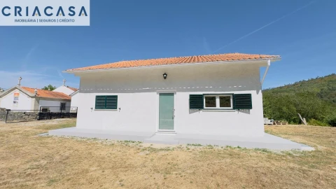 Moradia T2 para Venda em Queirã