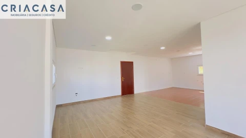 Moradia T2 para Venda em Queirã