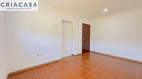 Moradia T2 para Venda em Queirã
