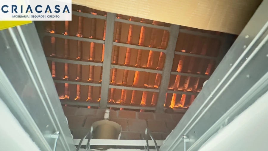 Moradia T2 para Venda em Queirã Foto 27