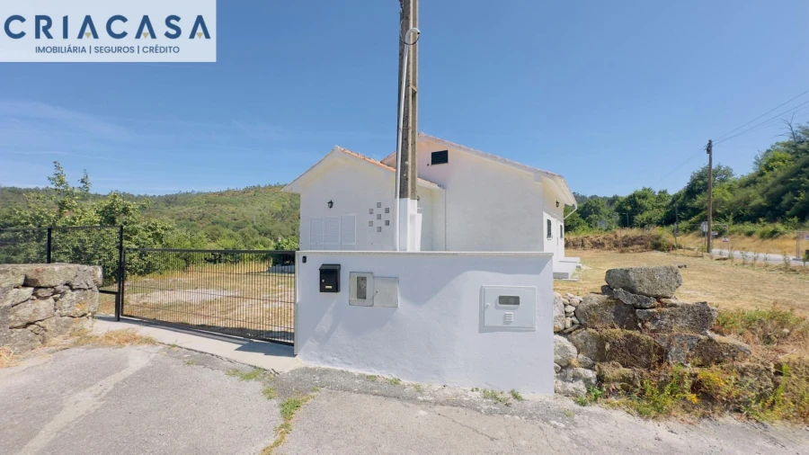 Moradia T2 para Venda em Queirã Foto 39