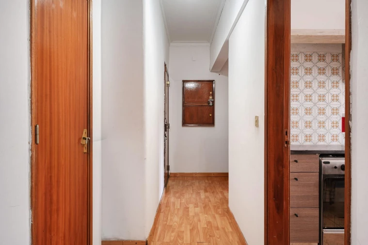 Apartamento T2 para Venda em Agualva e Mira-Sintra Foto 11
