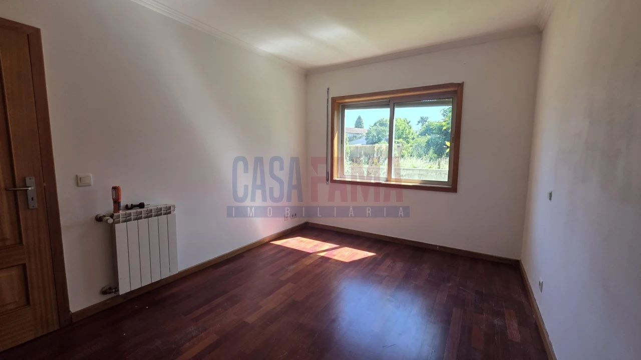 Apartamento T2 para Venda em Nogueira e Silva Escura Foto 11