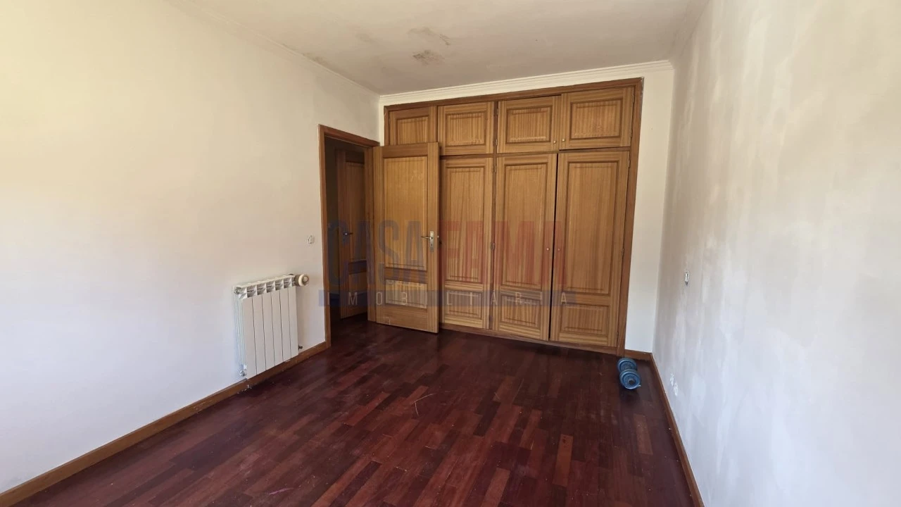 Apartamento T2 para Venda em Nogueira e Silva Escura Foto 14