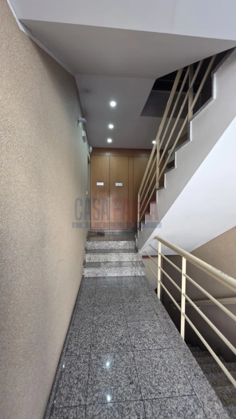 Apartamento T2 para Venda em Nogueira e Silva Escura