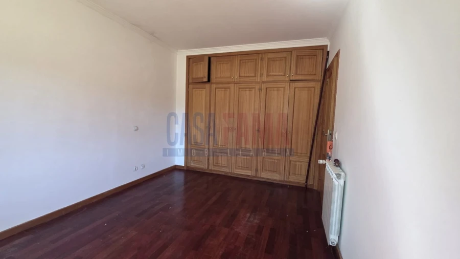 Apartamento T2 para Venda em Nogueira e Silva Escura Foto 15