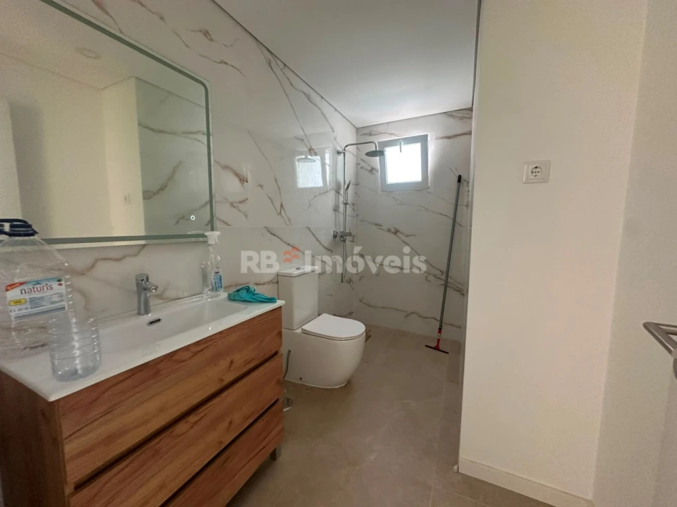 Moradia T2 para Venda em Abrantes (São Vicente e São João) e Alferrarede Foto 4