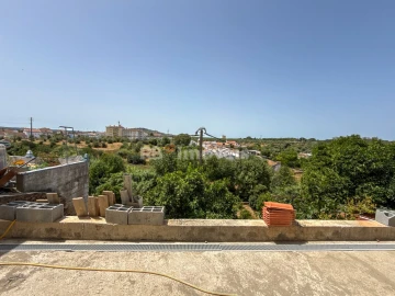 Moradia T2 para Venda em Abrantes (São Vicente e São João) e Alferrarede