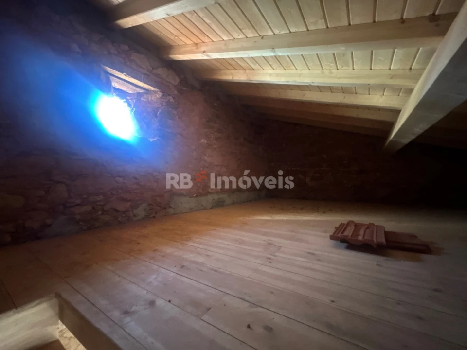 Moradia T1 para Venda em São João Baptista e Santa Maria dos Olivais Foto 16