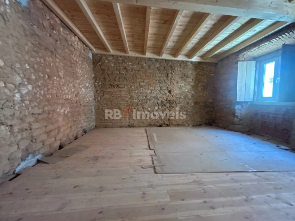 Moradia T1 para Venda em São João Baptista e Santa Maria dos Olivais Foto 10