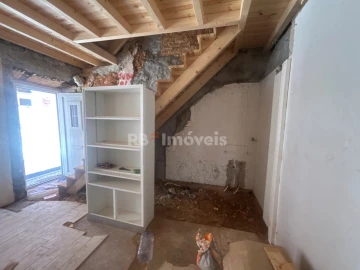 Moradia T1 para Venda em São João Baptista e Santa Maria dos Olivais