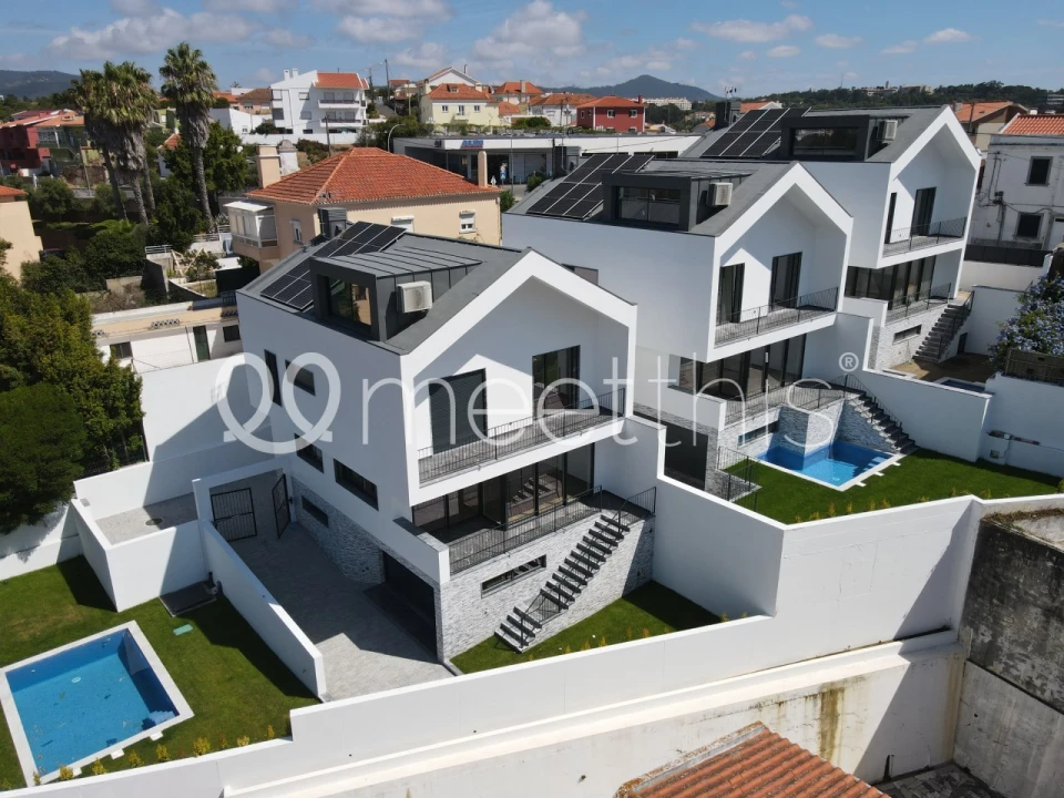 Moradia T3 para Venda em Alcabideche Foto 34