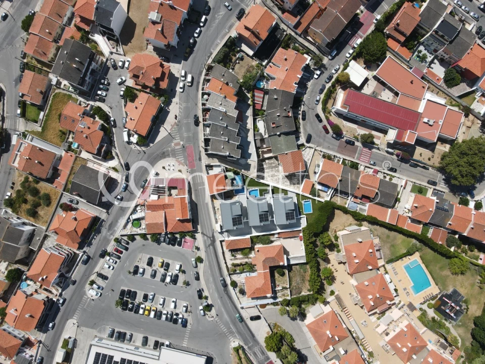 Moradia T3 para Venda em Alcabideche Foto 42