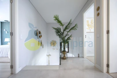 Moradia T3 para Venda em Ferreiras