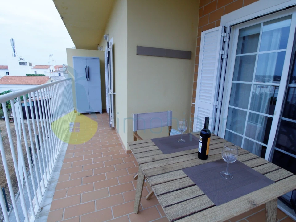 Apartamento T1 para Venda em Alcantarilha e Pêra Foto 12