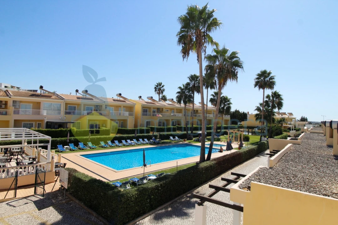 Apartamento T1 para Venda em Alcantarilha e Pêra Foto 14