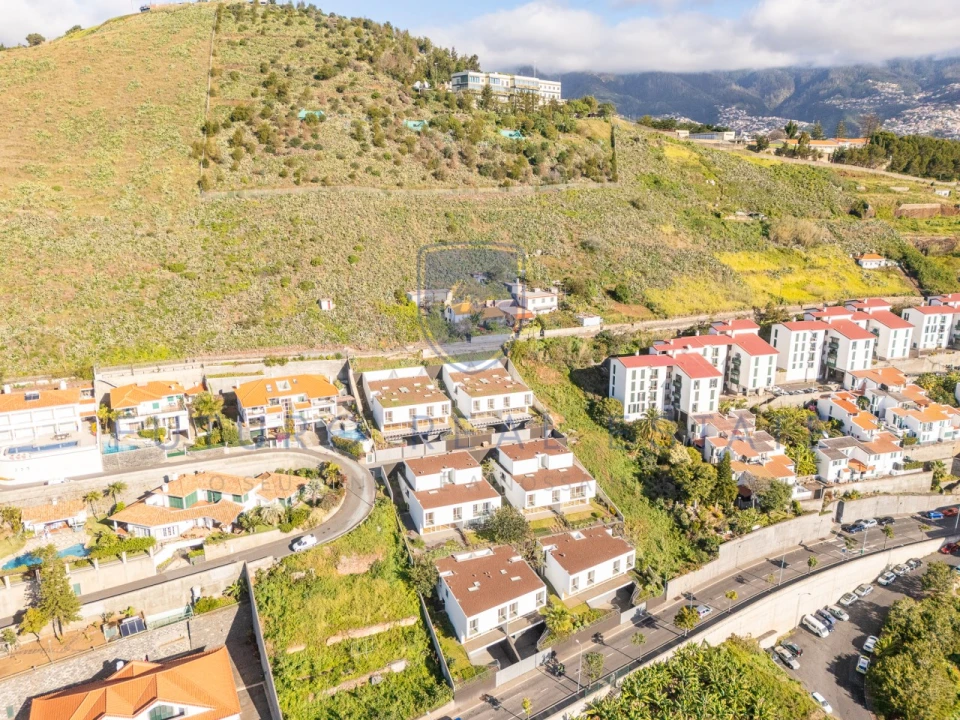 Moradia T3 para Venda em São Martinho Foto 47
