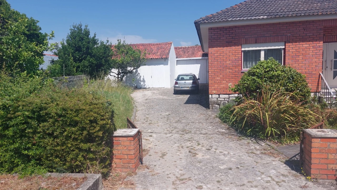 Moradia T3 para Arrendamento em Coimbrão Foto 21
