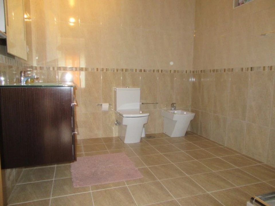 Moradia T3 para Venda em Vieira de Leiria Foto 11