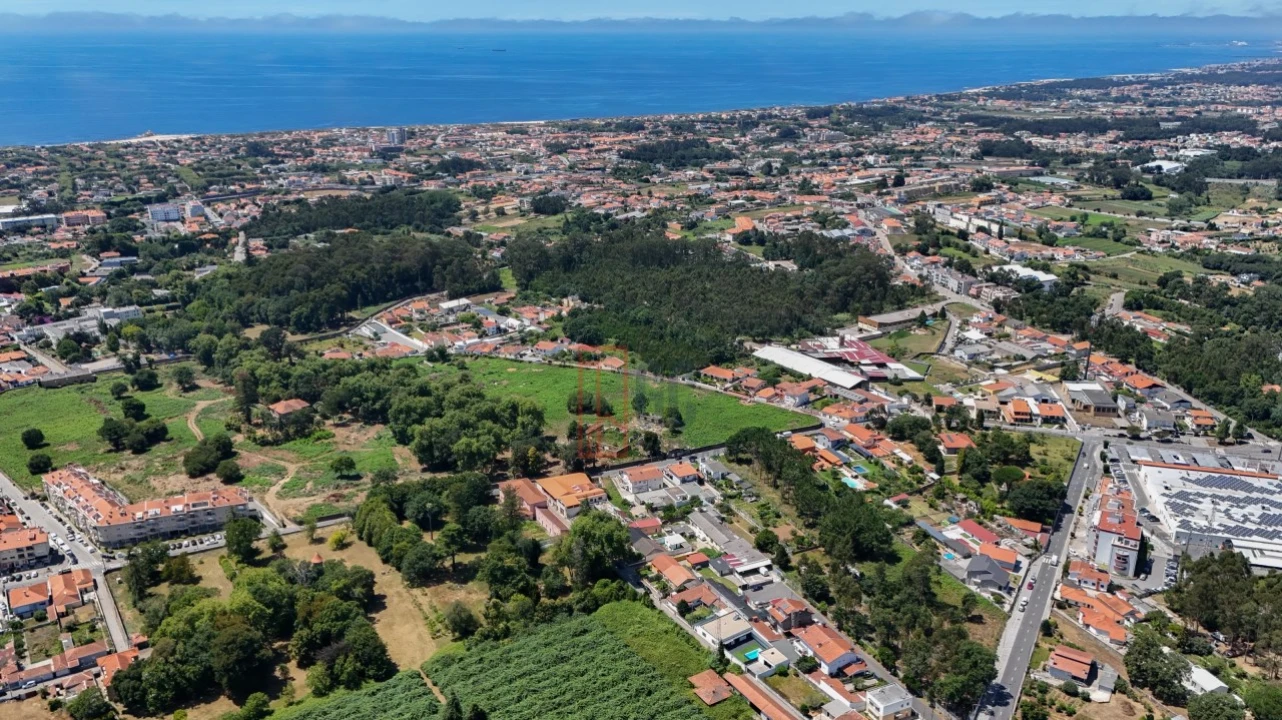 Moradia T3 para Venda em Arcozelo Foto 45