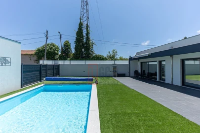 Moradia T3 para Venda em Arcozelo