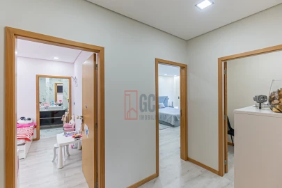 Moradia T3 para Venda em Arcozelo