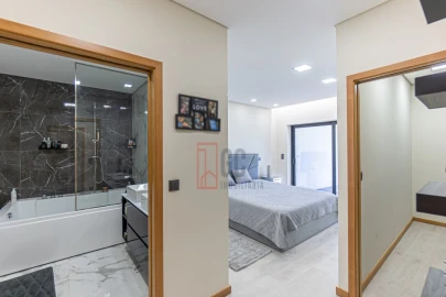 Moradia T3 para Venda em Arcozelo