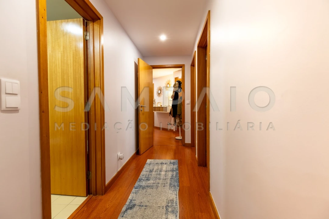 Apartamento T3 para Venda em Fânzeres e São Pedro da Cova Foto 29