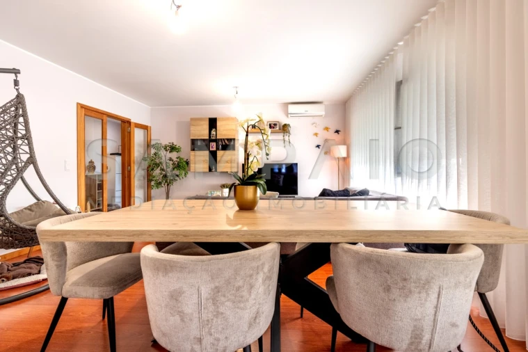 Apartamento T3 para Venda em Fânzeres e São Pedro da Cova Foto 12