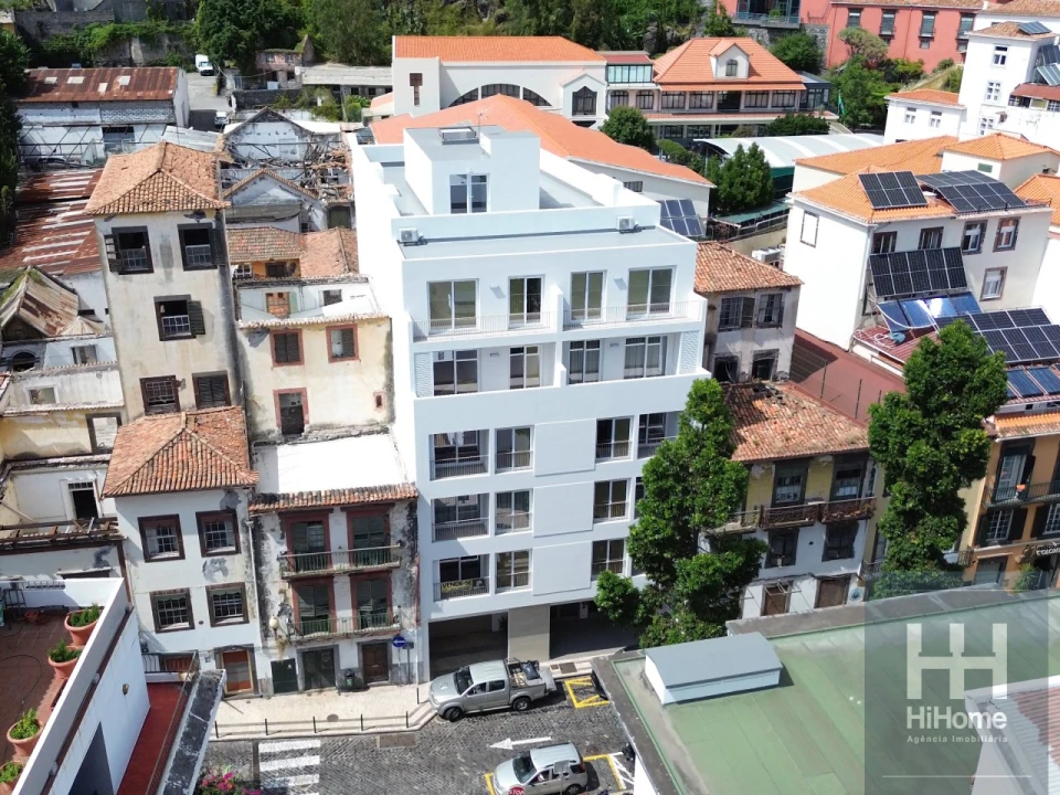 Loja para Venda em Funchal (São Pedro) Foto 2