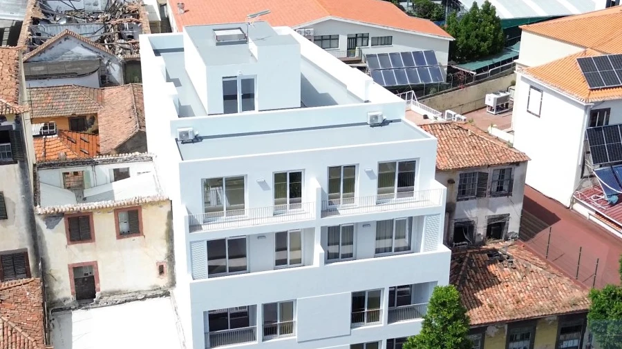 Loja para Arrendamento em Funchal (São Pedro)