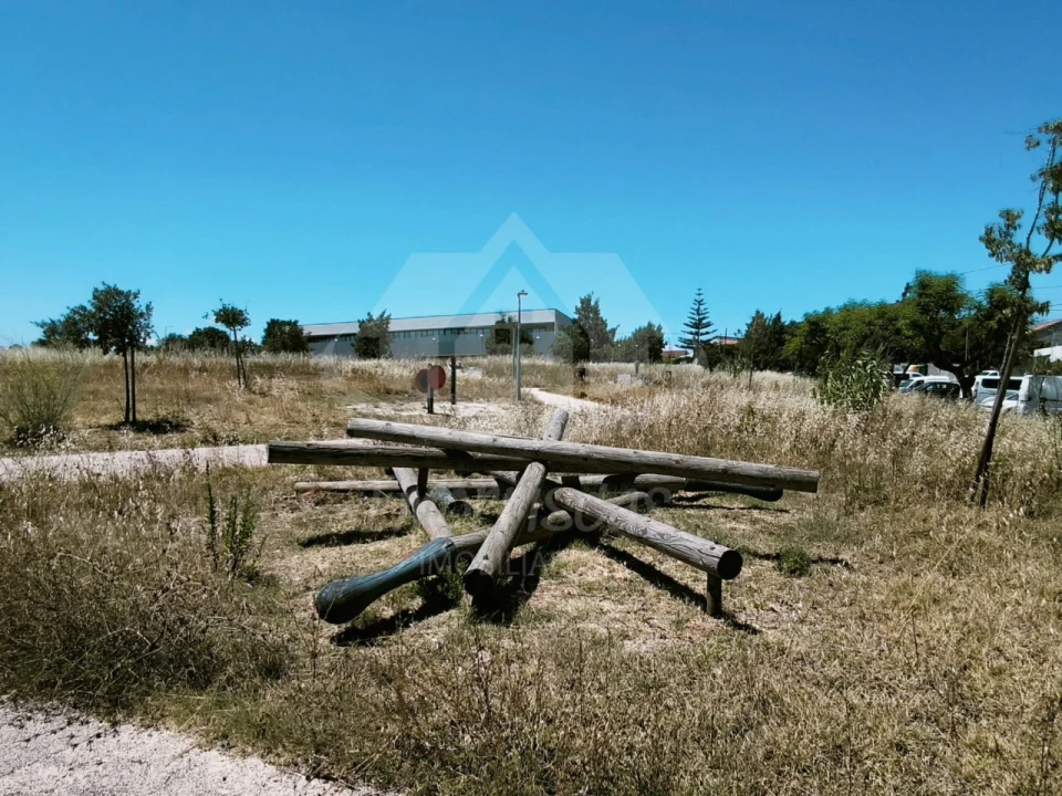 Terreno para Venda em Camarate, Unhos e Apelação Foto 10