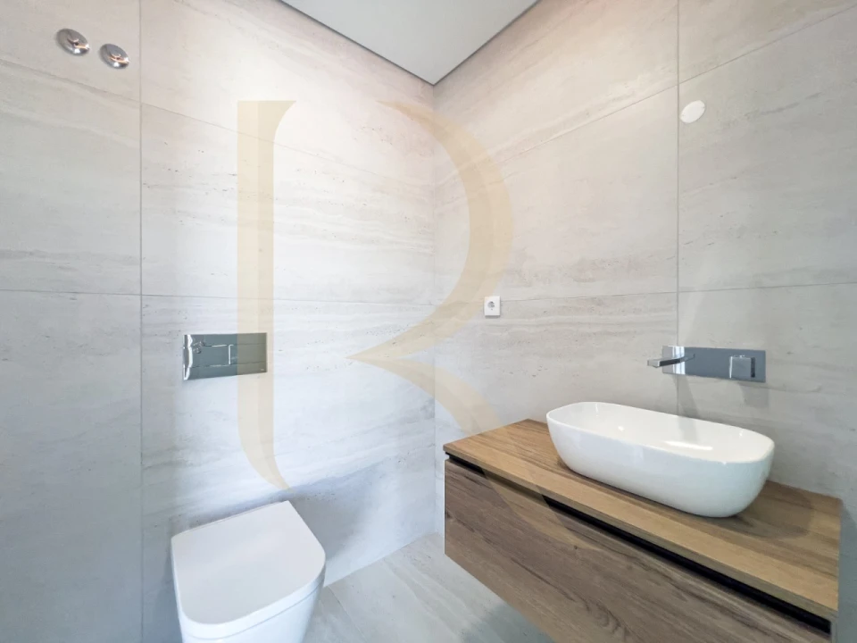 Apartamento T2 para Venda em Fernao Ferro Foto 8