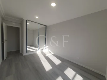 Apartamento T4 para Venda em Amora