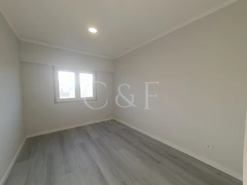 Apartamento T4 para Venda em Amora