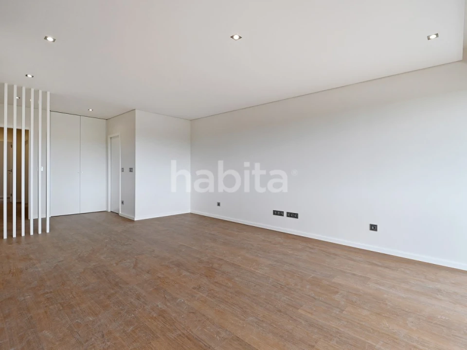 Apartamento T2 para Arrendamento em Santa Marinha e São Pedro da Afurada Foto 5