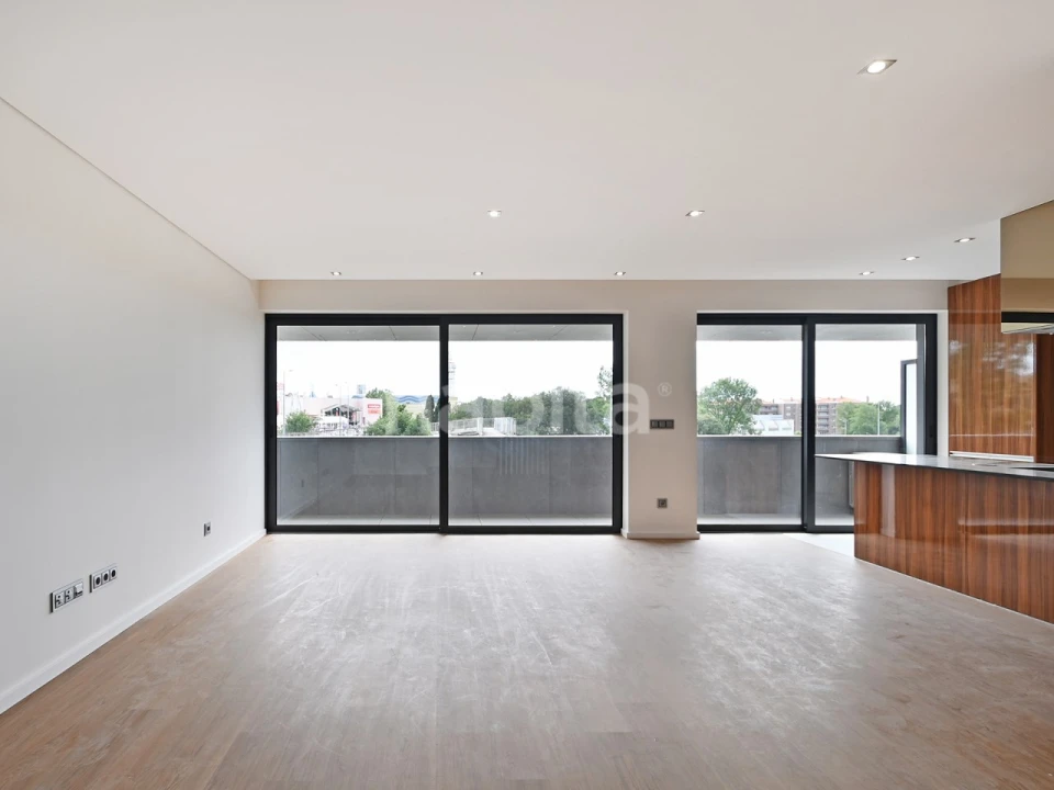Apartamento T2 para Arrendamento em Santa Marinha e São Pedro da Afurada Foto 6