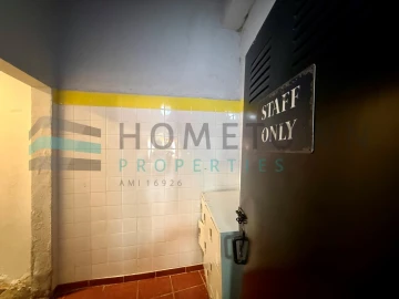 Loja para Venda em Albufeira e Olhos de Água