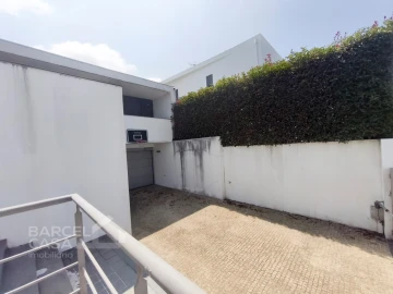 Moradia T4 para Venda em Gamil e Midões
