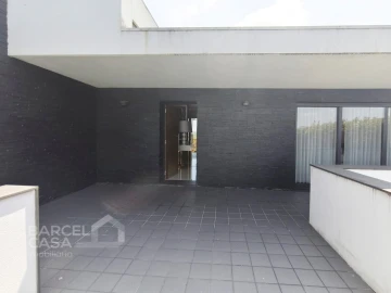Moradia T4 para Venda em Gamil e Midões