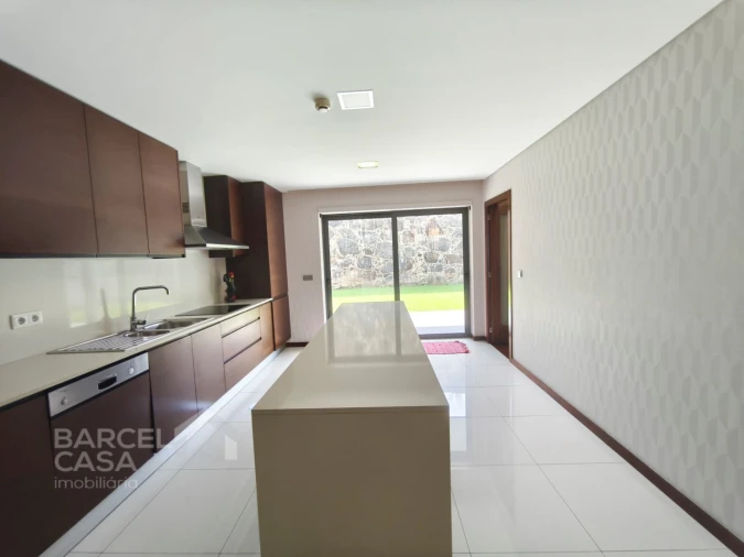 Moradia T4 para Venda em Gamil e Midões Foto 4