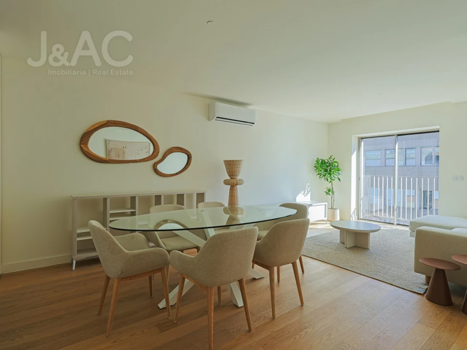 Apartamento T2 para Venda em Santo António Foto 1